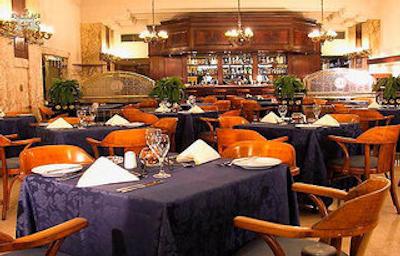 کاستلار هتل اند اسپا