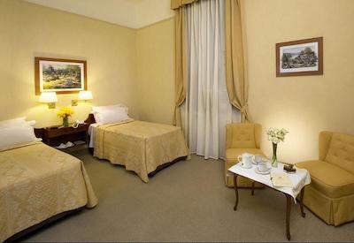 کاستلار هتل اند اسپا