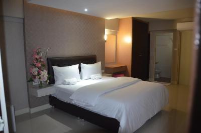 ان آر سی رزیدنس سووارنابومی