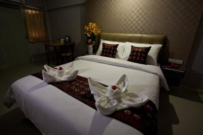 ان آر سی رزیدنس سووارنابومی