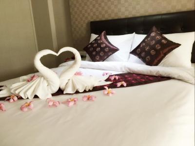 ان آر سی رزیدنس سووارنابومی