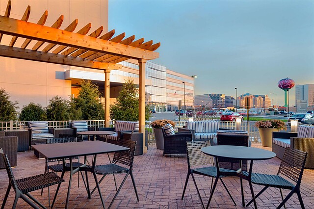 Hampton Inn and Suites Rosemont Chicago O’Hare
