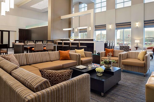 Hampton Inn and Suites Rosemont Chicago O’Hare