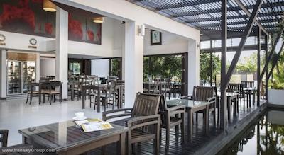 ایستین ایزی سیام پیمان بانکوک