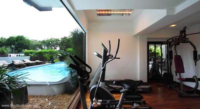 ایستین ایزی سیام پیمان بانکوک