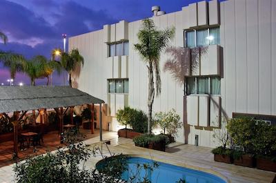 تریپ والنشیا ازافاتا