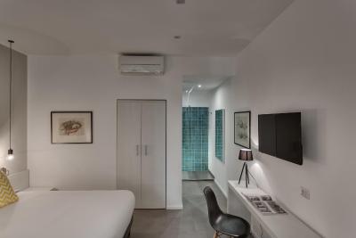 ناونا دیتر هتل