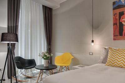 ناونا دیتر هتل