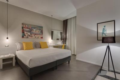 ناونا دیتر هتل