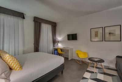 ناونا دیتر هتل