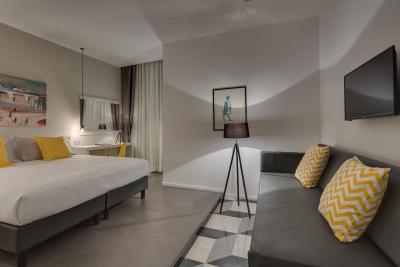 ناونا دیتر هتل