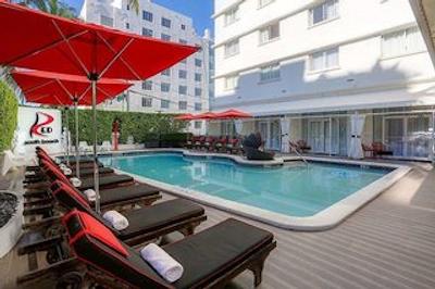 رد اسود بیچ