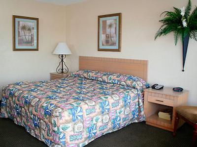 منرز اُن د لاک هتل اند بانکت هال