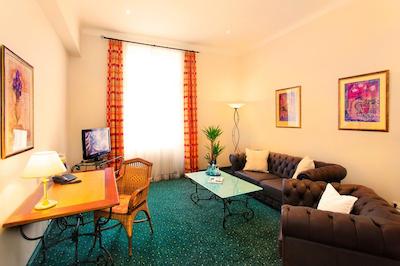 فاورد هتل هانسا