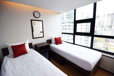 57 میئونگدنگ هستل