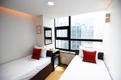 57 میئونگدنگ هستل