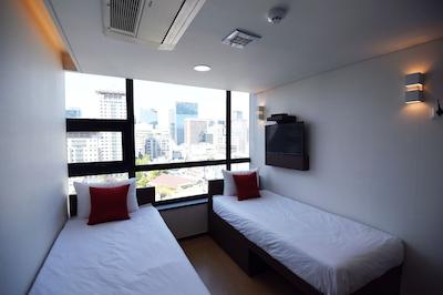 57 میئونگدنگ هستل