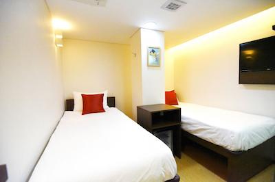 57 میئونگدنگ هستل