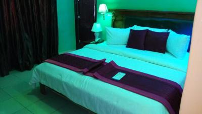 دفینیت دستینی هتل