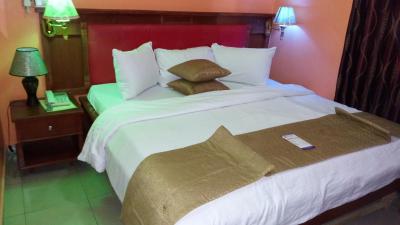 دفینیت دستینی هتل