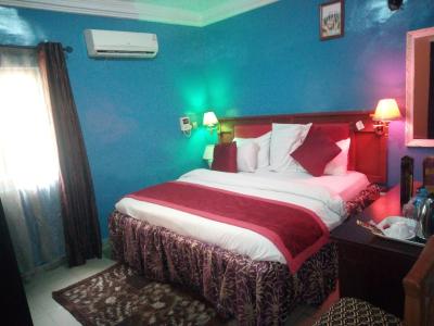 دفینیت دستینی هتل