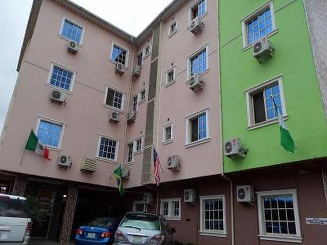 دفینیت دستینی هتل