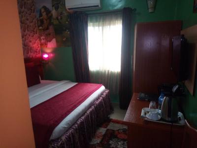 دفینیت دستینی هتل