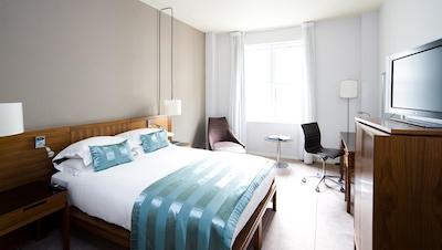 د ترافالگار است جامز لندن کوریو کالکشن بای هیلتون