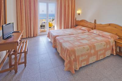 هتل سُرا داورادا