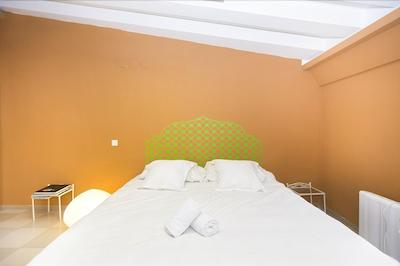 د ریور هستل