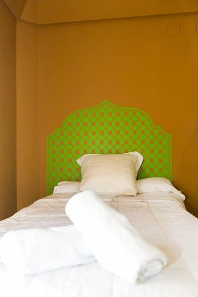 د ریور هستل