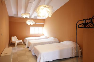 د ریور هستل