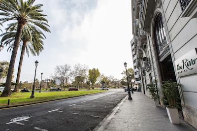 د ریور هستل