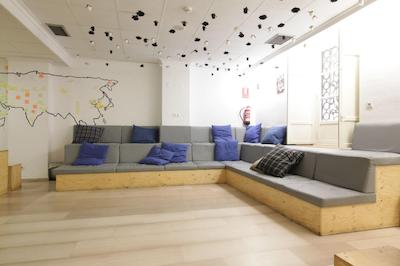 د ریور هستل