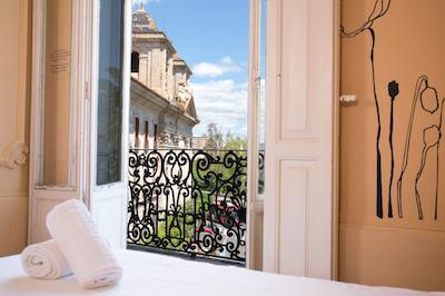 د ریور هستل