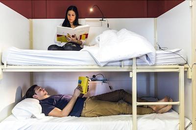 د ریور هستل