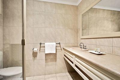 کوالیتی هتل لاکسید