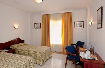 هتل کارابلا سانتا ماریا