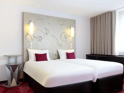 ایبیز استیلز جنو گار