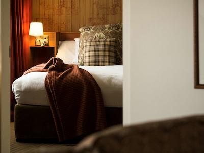 فیرمنت ریزرت بلو مونتینز-مگالری بای سُفیتل