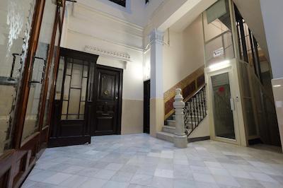 لنین هستل بارسلنا