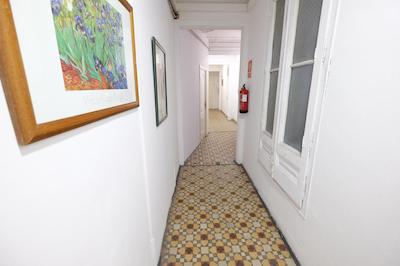 لنین هستل بارسلنا