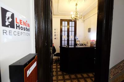 لنین هستل بارسلنا