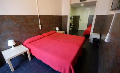 لنین هستل بارسلنا