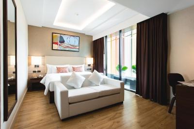 آدلفی فورتی-ناین