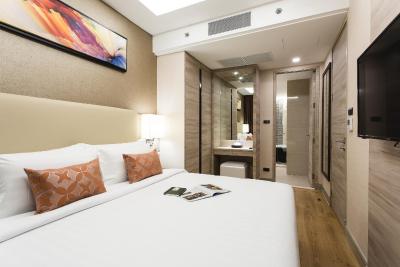 آدلفی فورتی-ناین