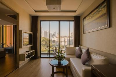 آدلفی فورتی-ناین