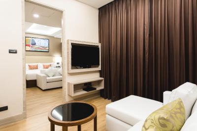 آدلفی فورتی-ناین