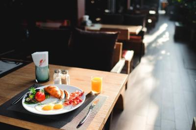 آدلفی فورتی-ناین