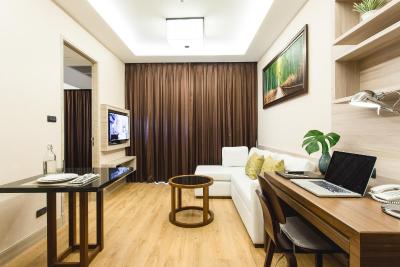 آدلفی فورتی-ناین